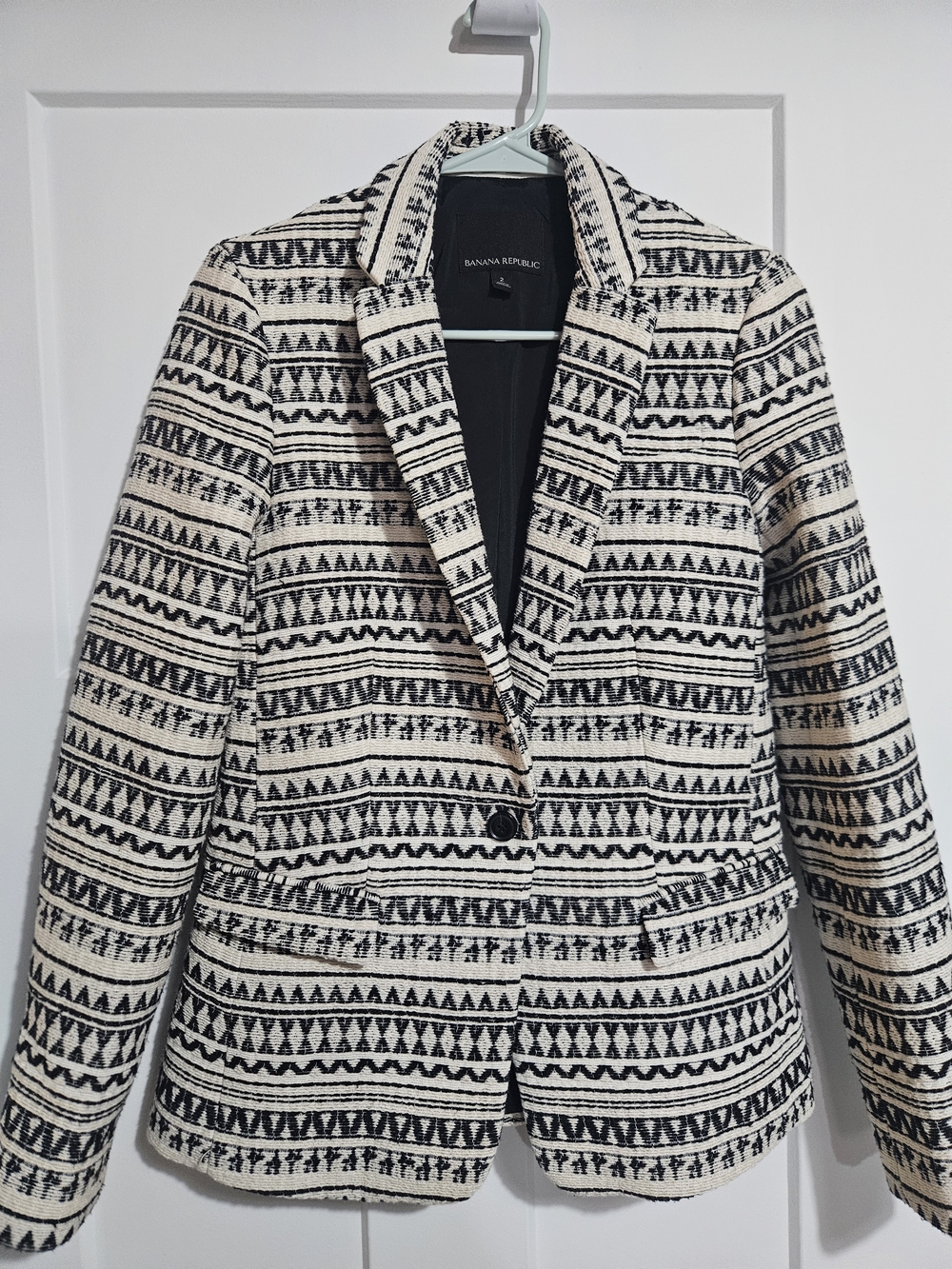 Banana Republic Cream and Black Patterned Blazer